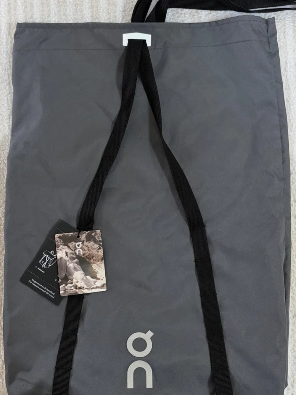 On Running 2 in 1 Ambassador Unisex Gray Backpack Tote Bag NWT